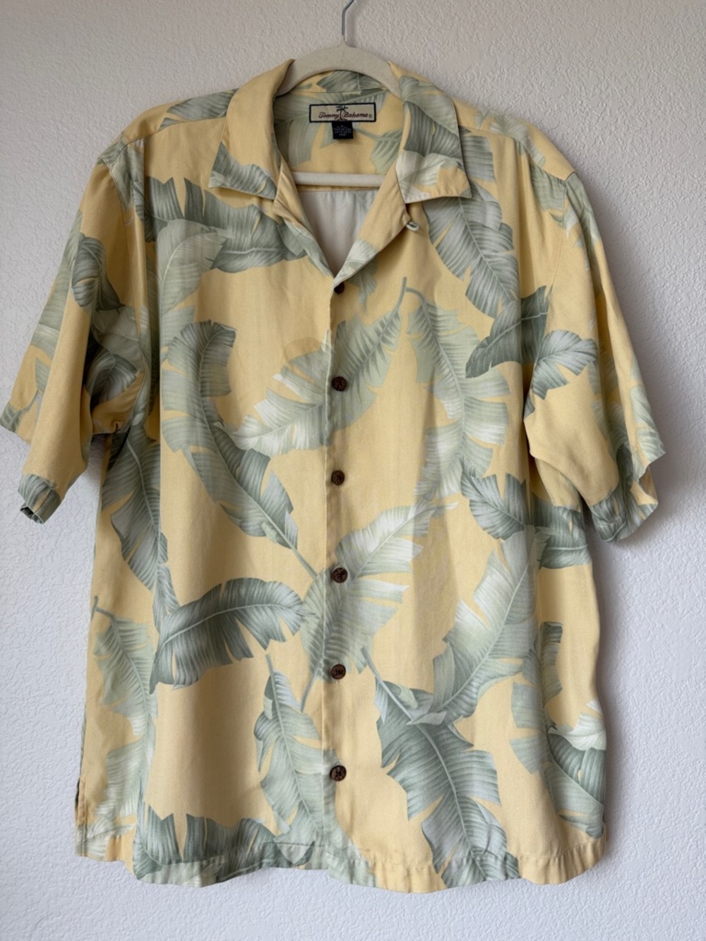 Tommy Bahama Silk Hawaiian Shirt Yellow Palm Leaf Camp Button Up Mens M